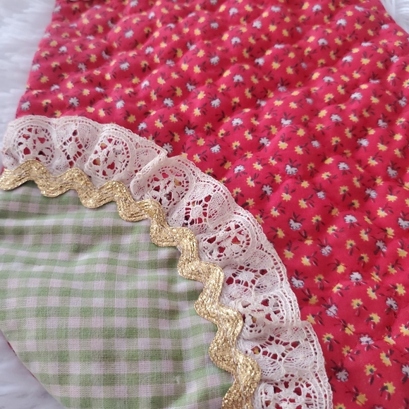 Handmade Quilted Stocking Vintage Floral Lace Red Green - Picture 2 of 6